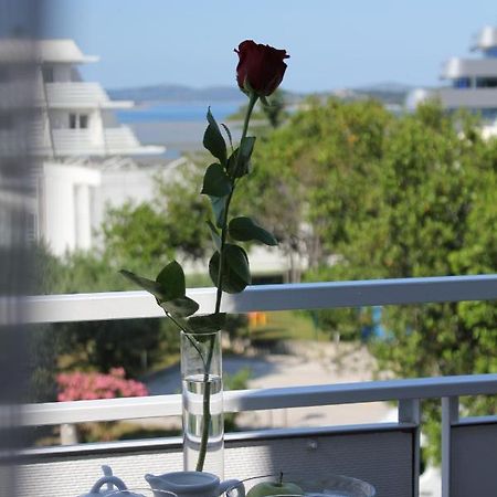 Charlie Apartments Vodice Bagian luar foto