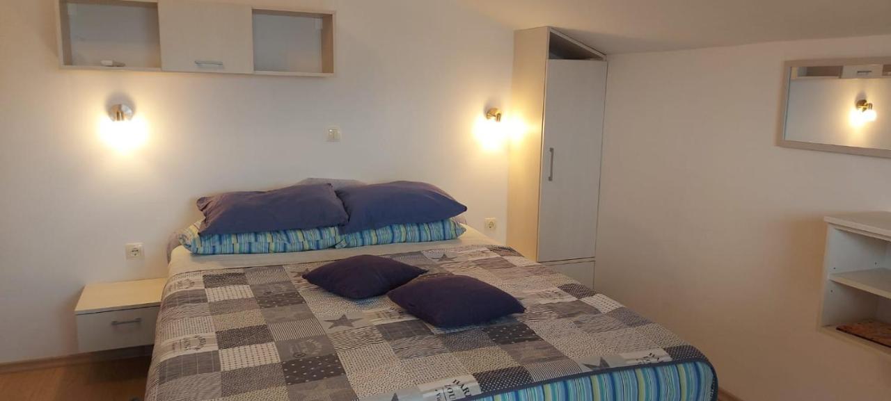 Charlie Apartments Vodice Bagian luar foto