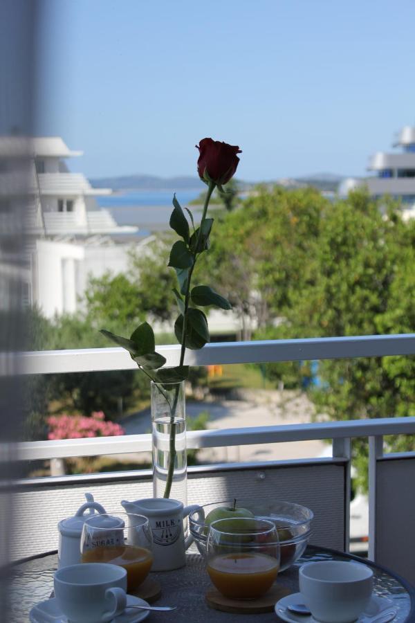 Charlie Apartments Vodice Bagian luar foto