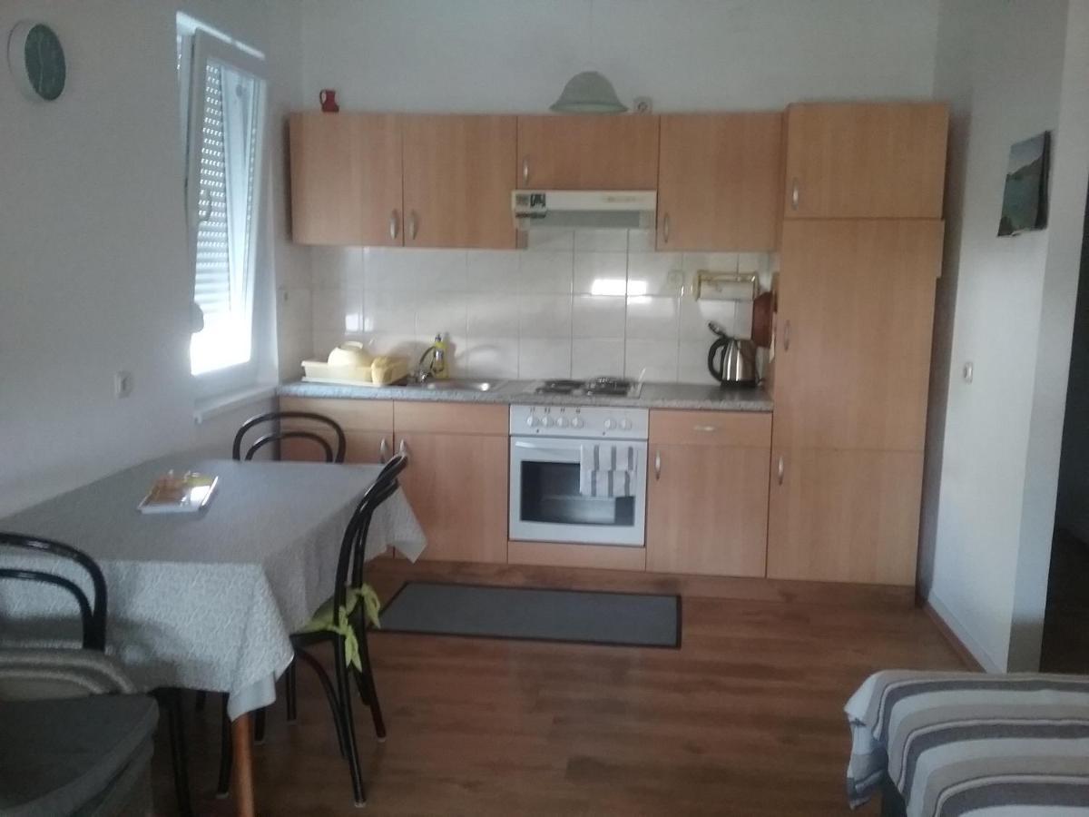 Charlie Apartments Vodice Bagian luar foto