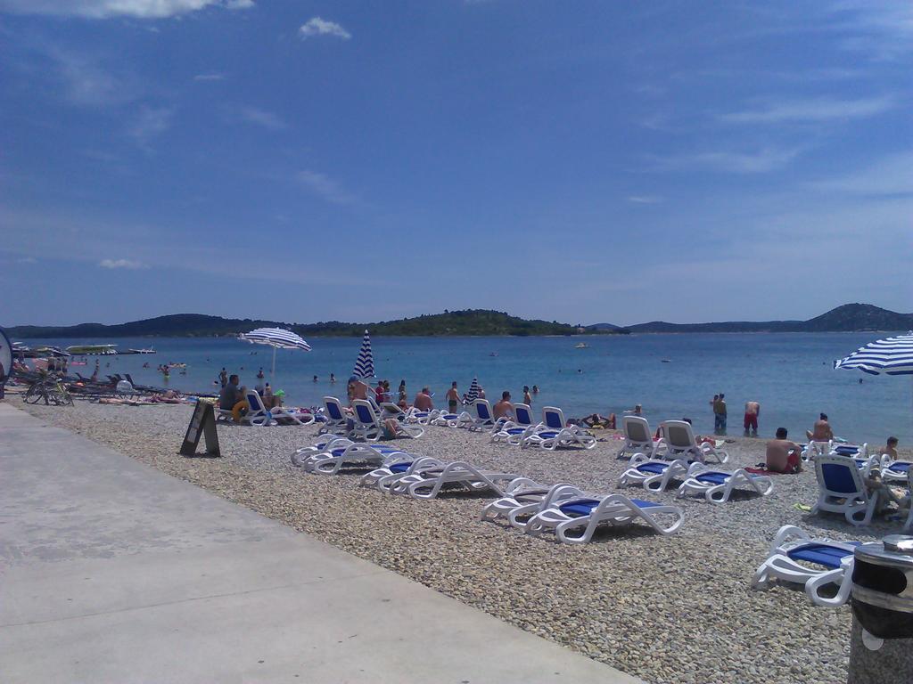 Charlie Apartments Vodice Bagian luar foto