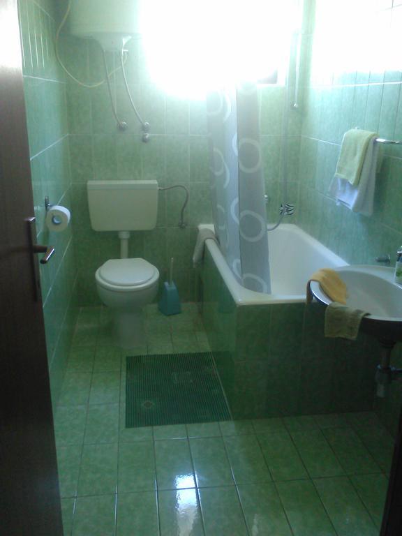 Charlie Apartments Vodice Bagian luar foto