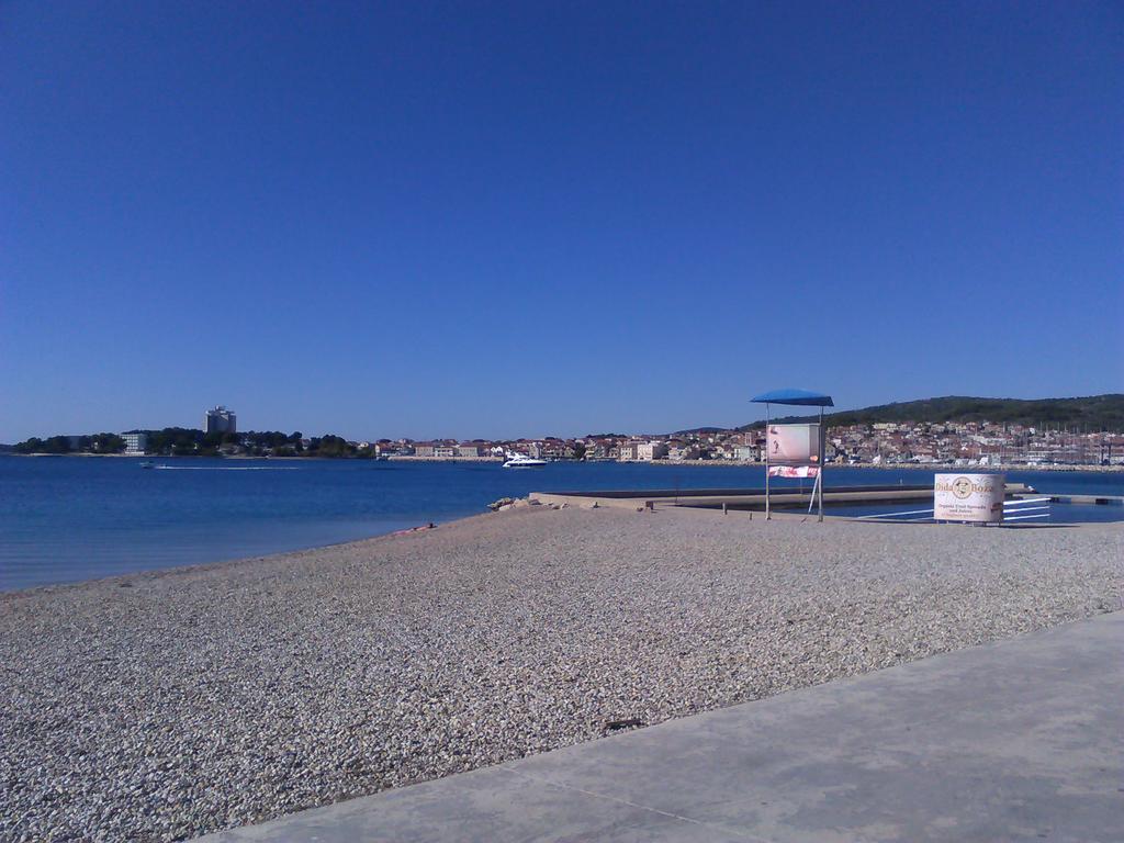 Charlie Apartments Vodice Bagian luar foto