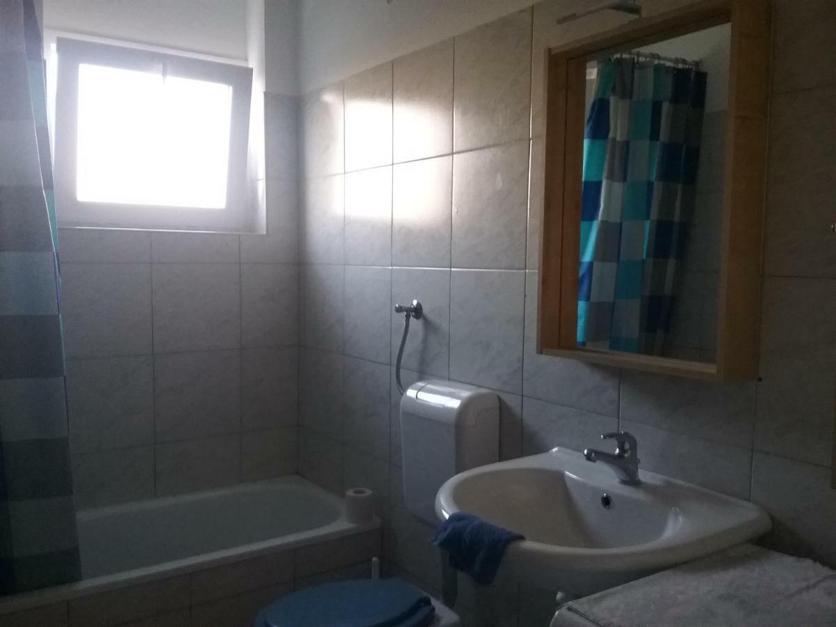 Charlie Apartments Vodice Bagian luar foto